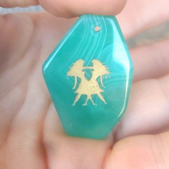 New Hand Carved Gemini Green Onyx Agate Pendant Amulet. - Picture 2 of 7